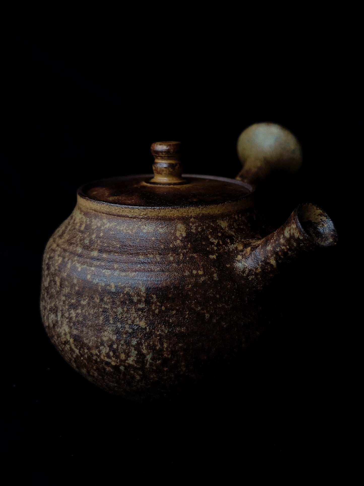 Handcrafted Teapot with Ash Glaze, 200 ml