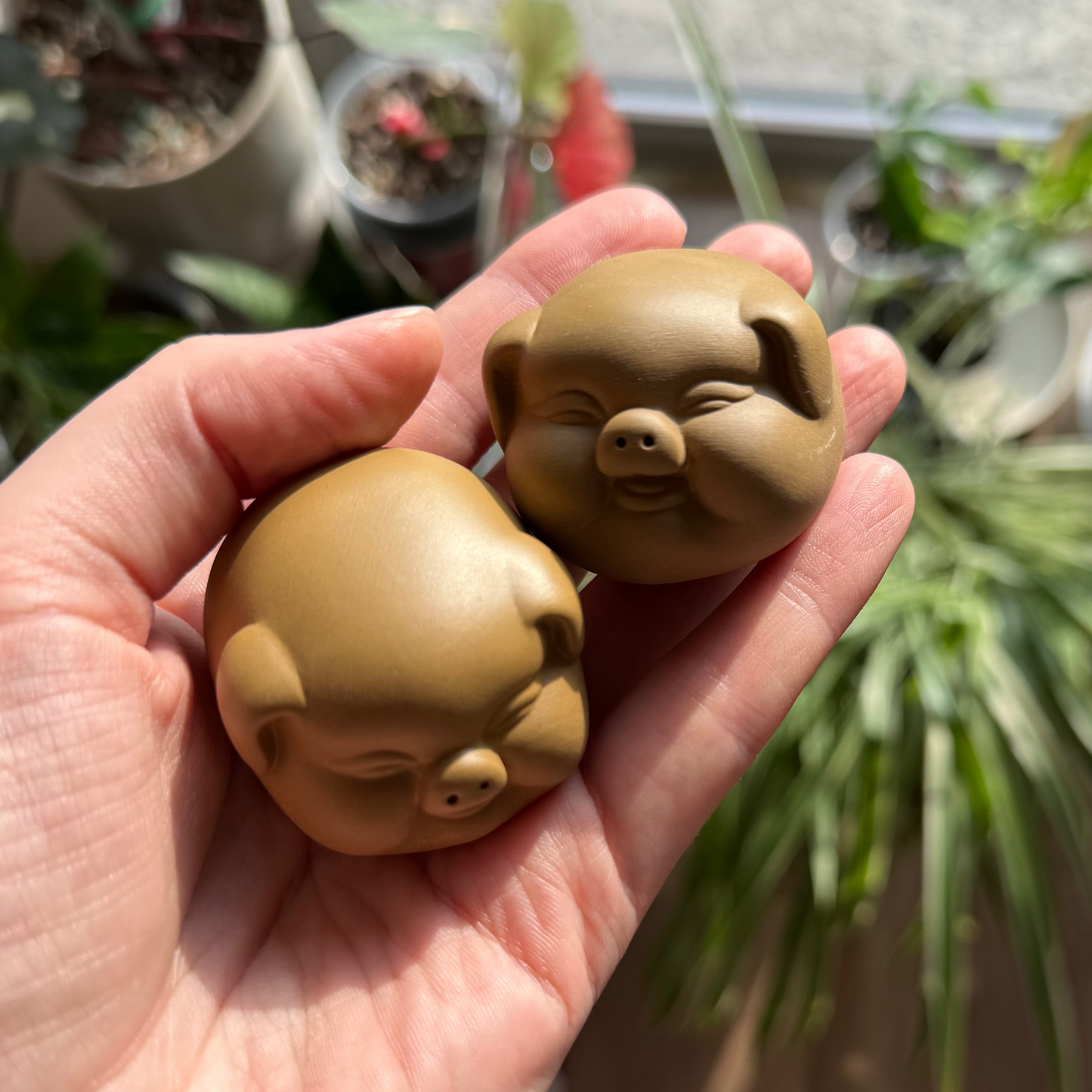 Ceramic Piglets (set of two)