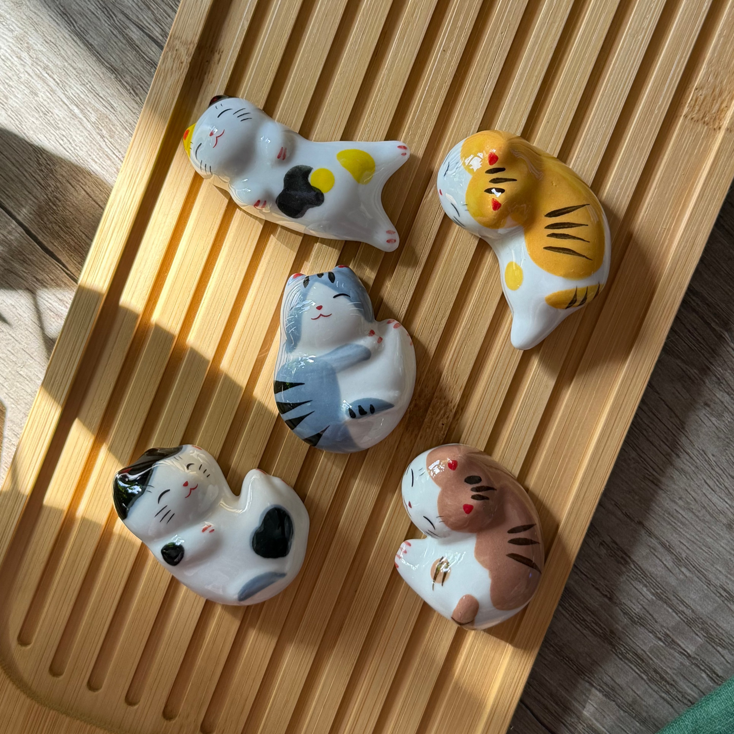 Porcelain Lying Cat (5 variants)