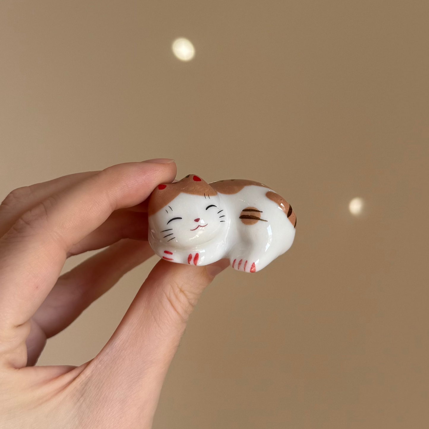 Porcelain Lying Cat (5 variants)