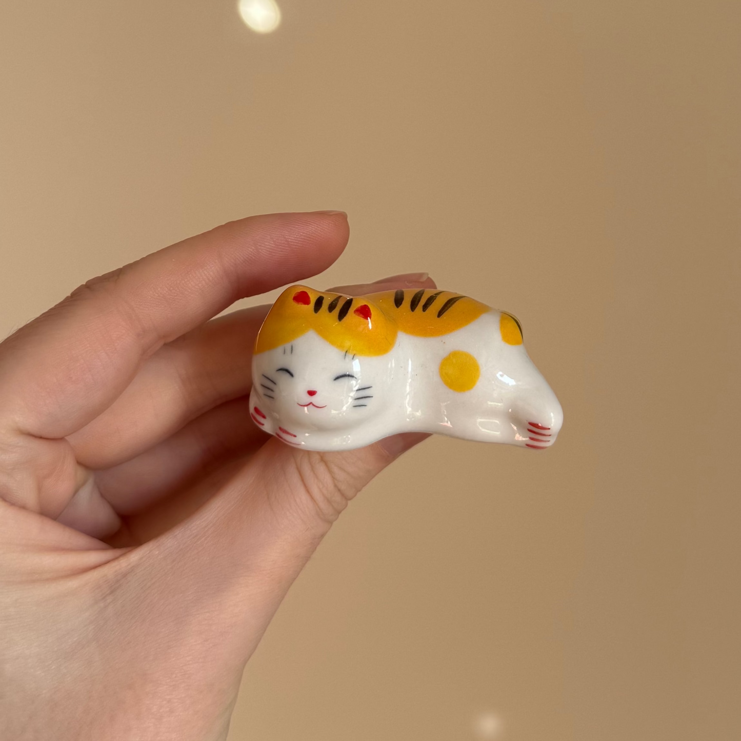 Porcelain Lying Cat (5 variants)