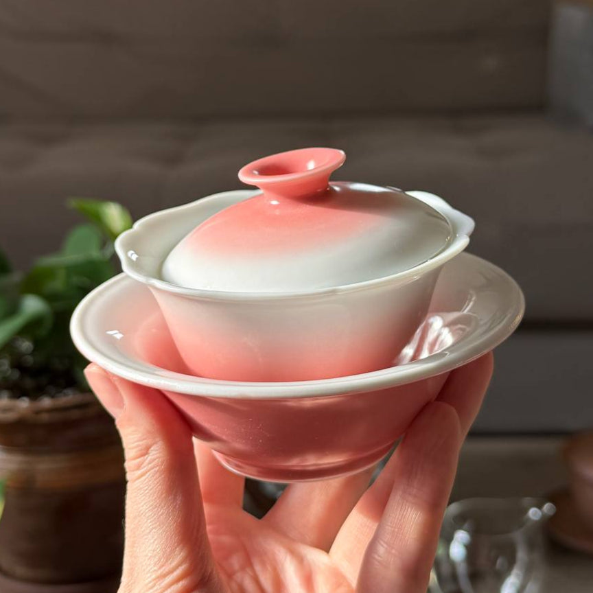 White and Pink Ceramic Gaiwan, 140 ml