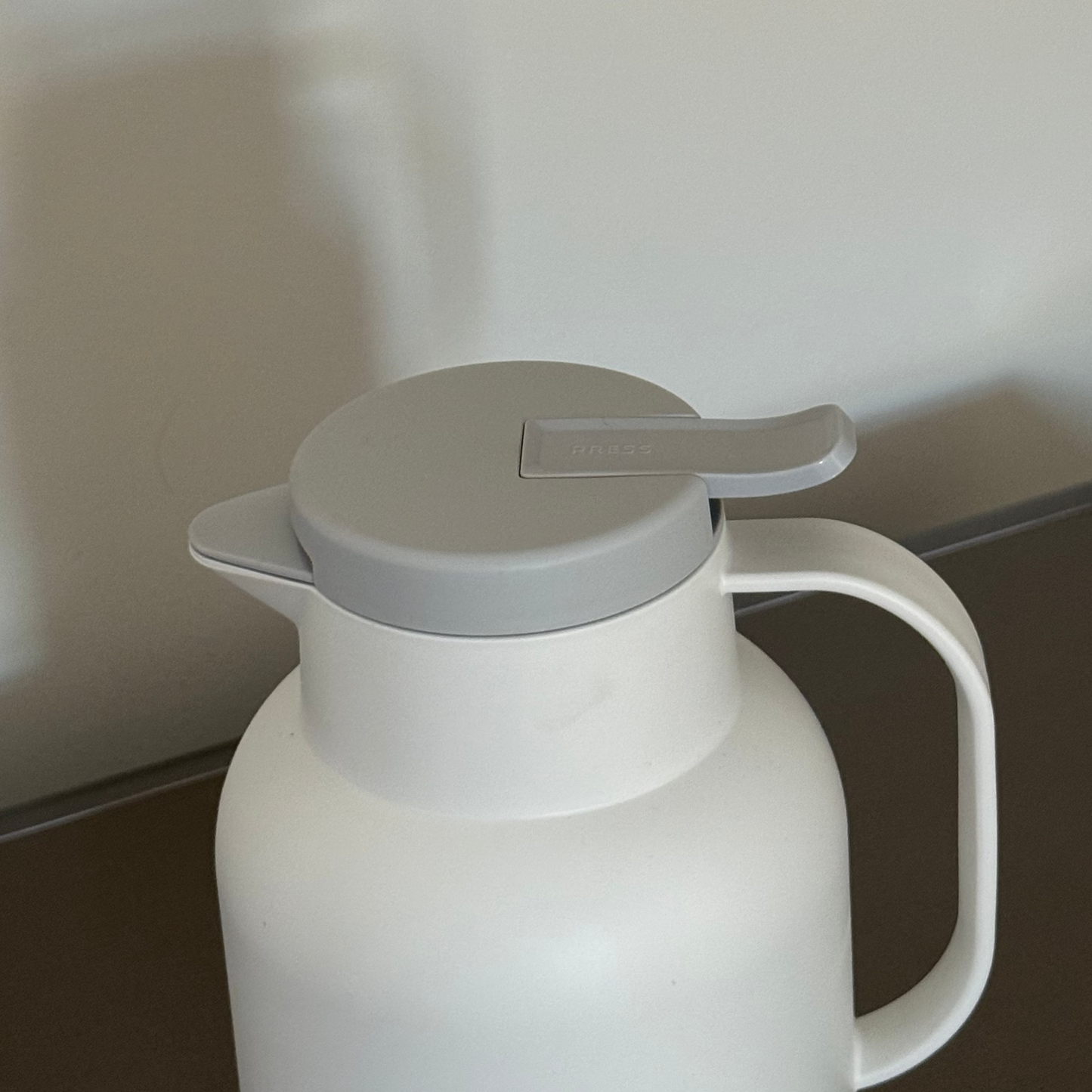 White Glass-Lined Thermos, 1,6L