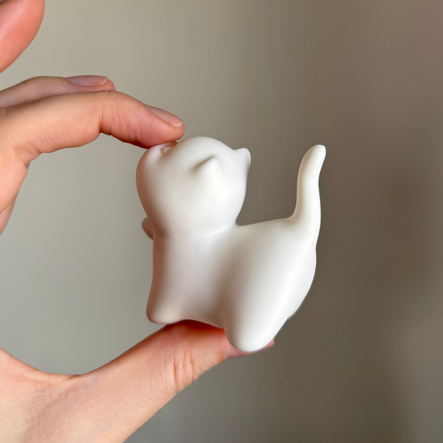 Porcelain Cat Incense Holder