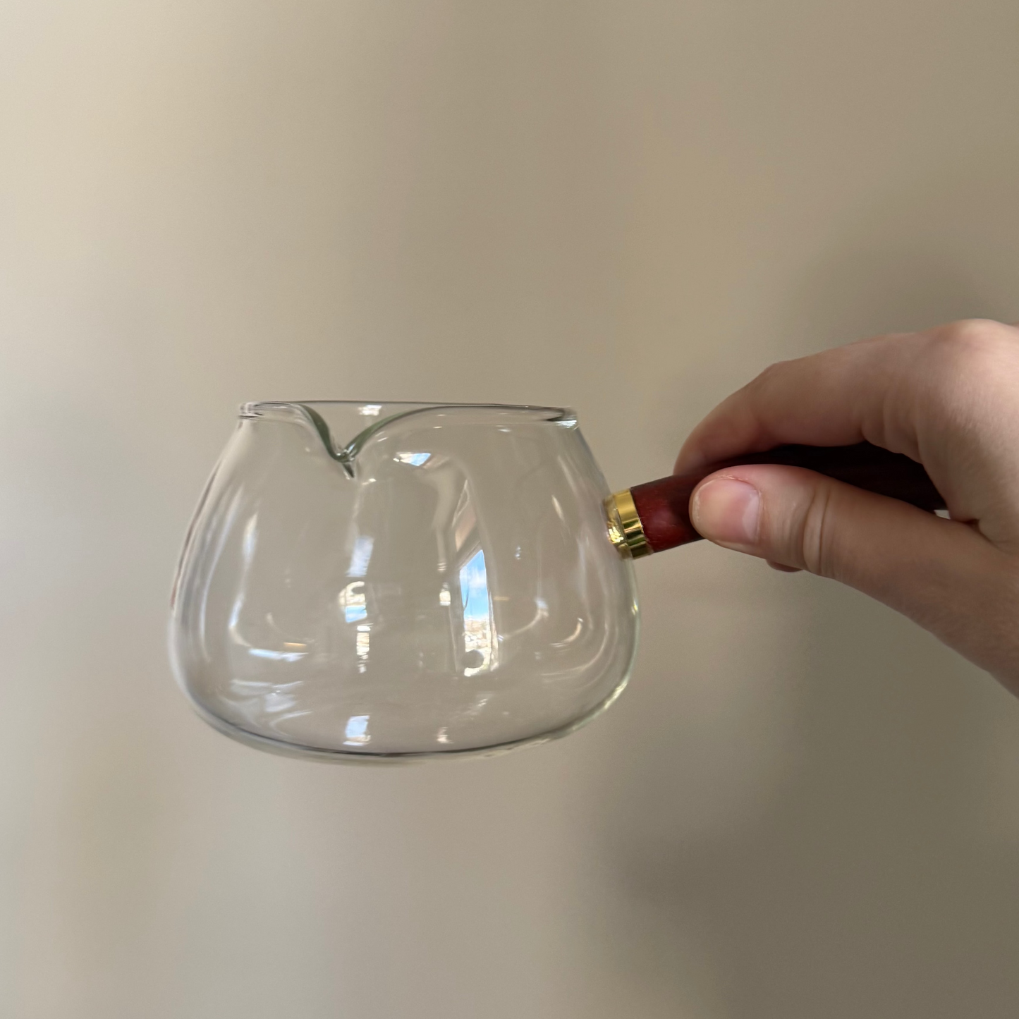 Glass Fairness Cup (Chahai) with a wooden handle, 400 ml