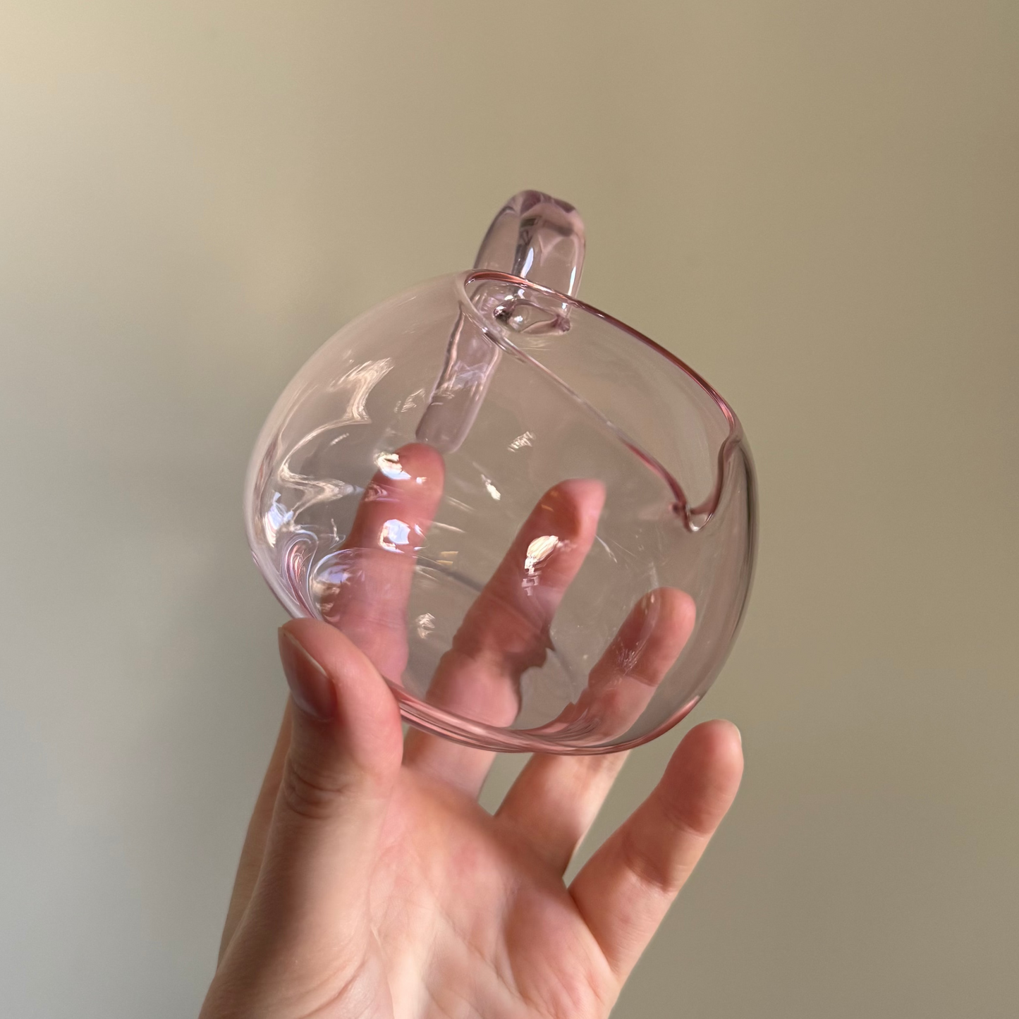 Pink Glass Fairness Cup (Chahai) with Black Handle, 370 ml