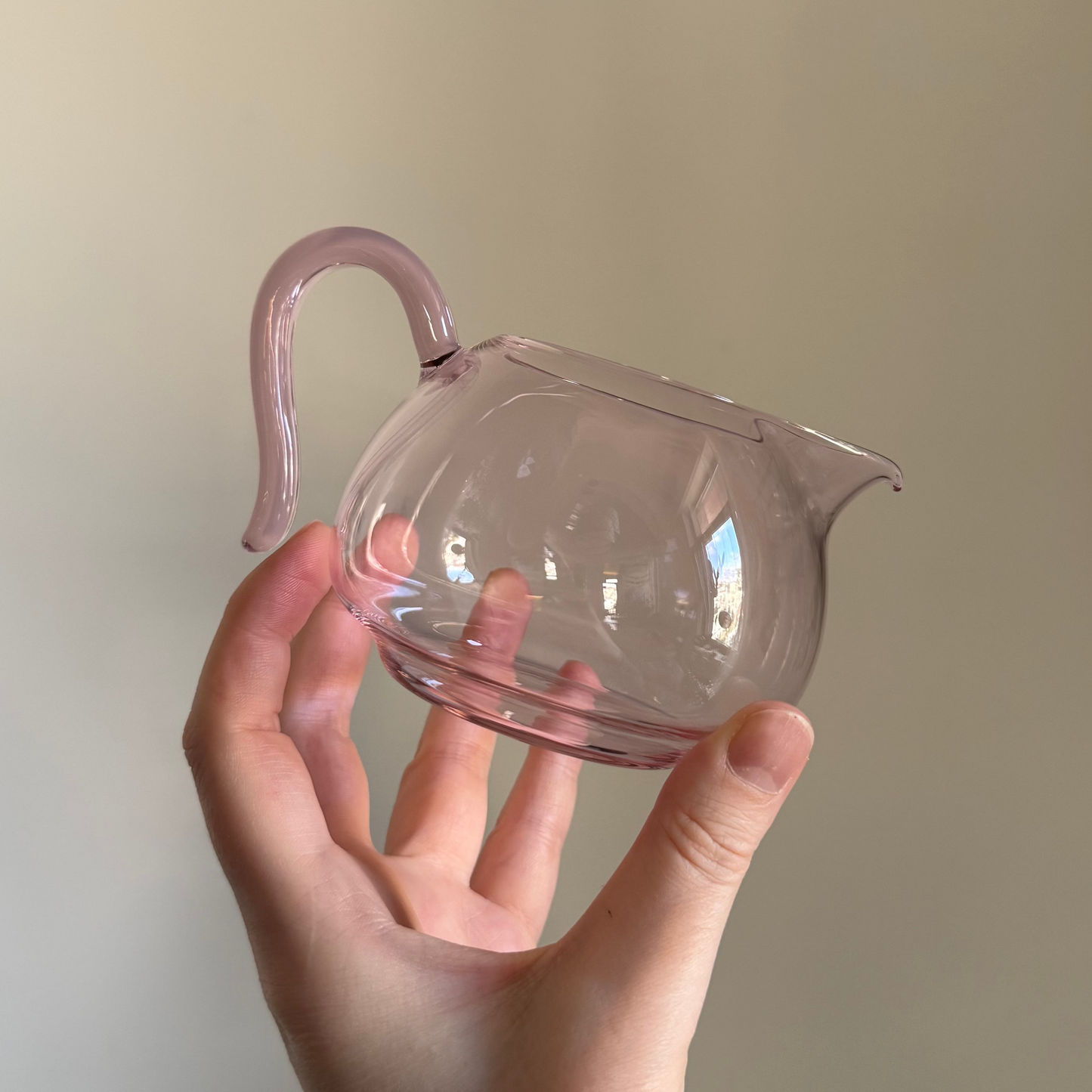 Pink Glass Fairness Cup (Chahai) with Black Handle, 370 ml