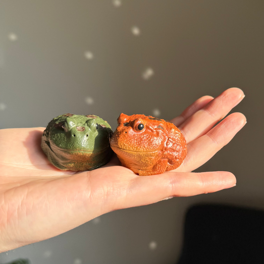 Ceramic Frogs (set of two)